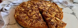 Apple Cinnamon Roll Cake