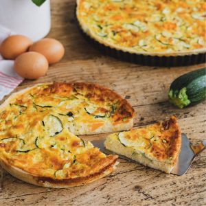 Quiche de carbassó, pastanaga, iogur i alfàbrega